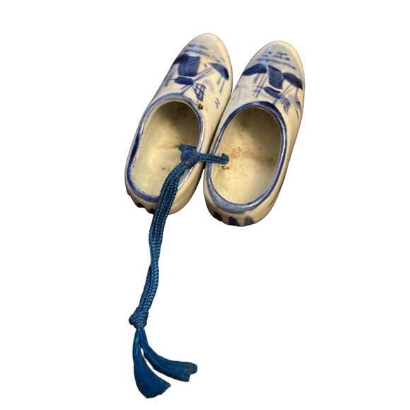 Vintage Delft Blue Holland Mini clogs Windmills Porcelain 2" Souvenir Blue Strin - Picture 8 of 16
